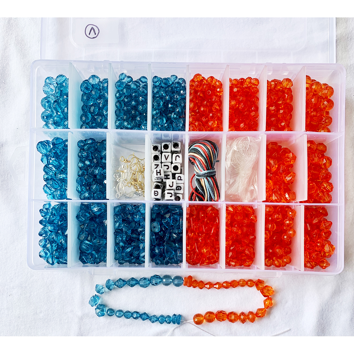 Item No. V 6mm and 8mm Acrylic faceted Beads for DIY and Jewelry Kit {24 compartment Set}